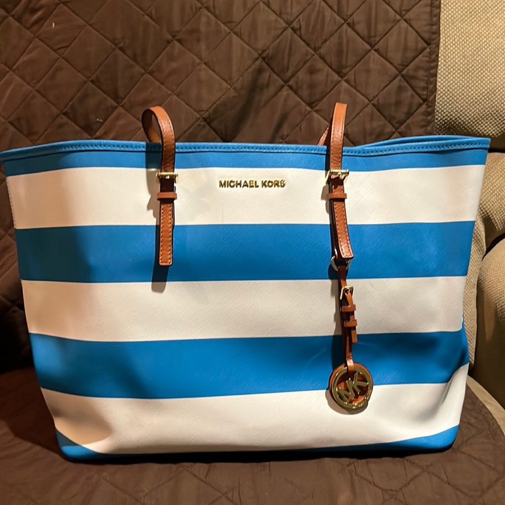 Michael Kors jet set travel tote “Like new”
